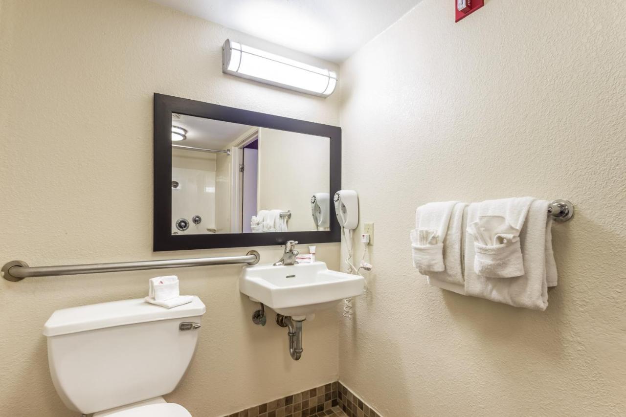 Red Roof Inn Milwaukee Airport Ок-Крик Экстерьер фото